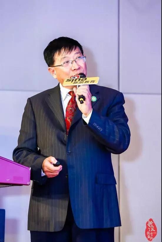 包玉刚吴校长