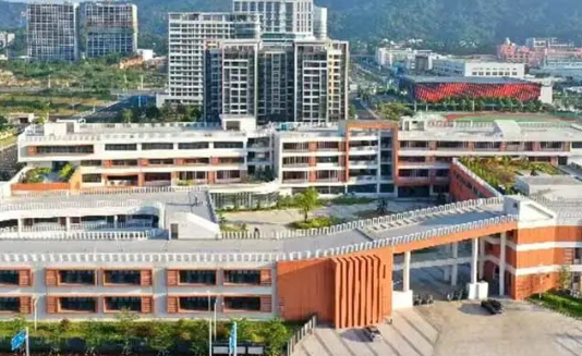 广东以色列理工学院附属双语学校高中部介绍