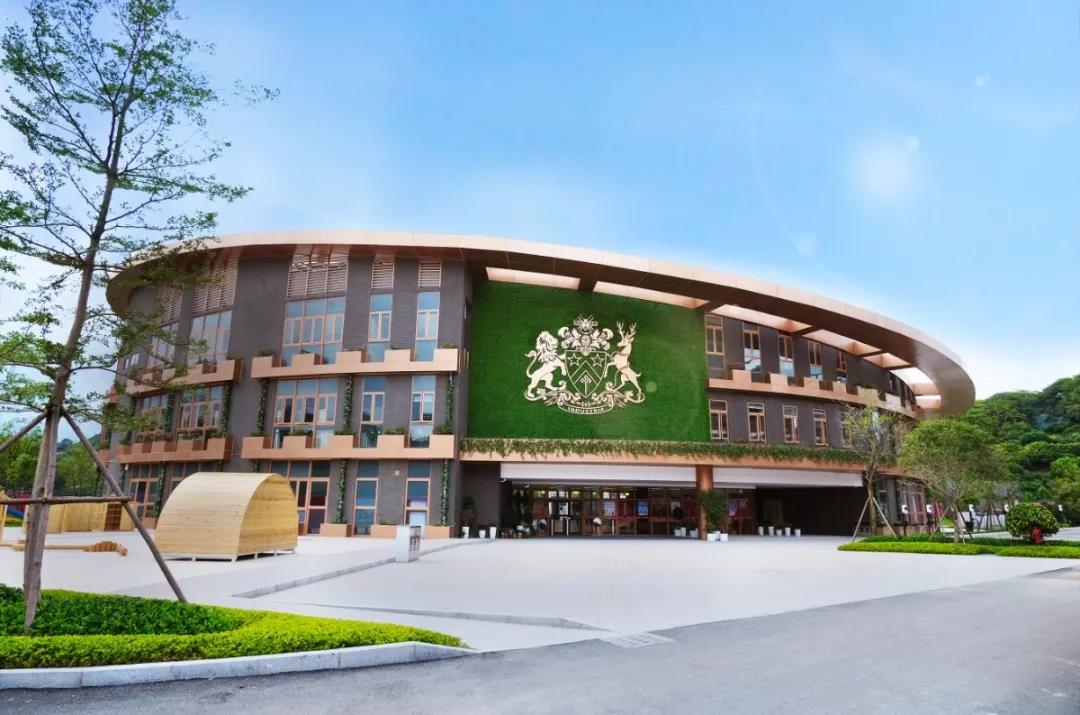 广州斐特思公学开设年级