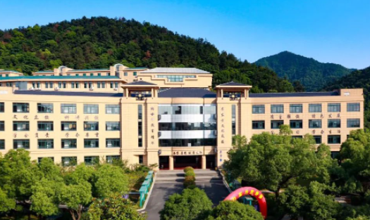 2023年杭州东方中学国际部秋招入学要求出炉