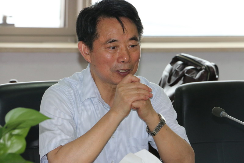 专家委员会齐聚我校召开教师座谈会