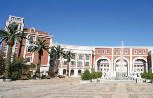 青岛墨尔文中学2024年招生学费是多少？