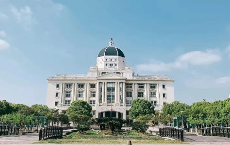 2024年上海外国语大学立泰学院剑桥国际中心招生信息