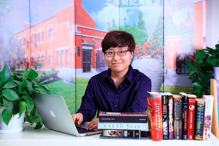 张嘉汇 物理老师 毕业于英国曼彻斯特大学，获物理学硕士学位。