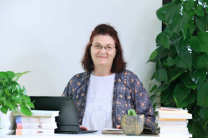Maggie 英语教师 I followed the footsteps of my son to China and joined Wallstreet English in Nanjing in 2015.