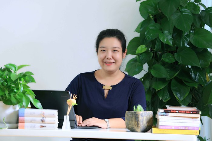 单帅 班主任 毕业于安阳师范学院英语专业，获硕士学位。在校期间，获得21世纪杯英语演讲比赛河南赛区二等奖、河南省研究生英语演讲比赛二等奖等荣誉。毕业后，先后任教于尼泊尔加德满都大学附属中学，美国北卡州公立高中。