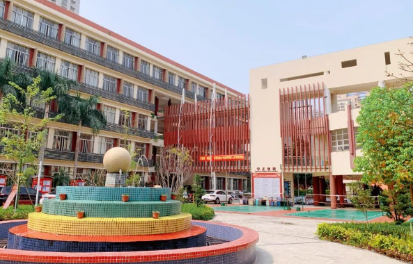 深圳(南山)中加学校