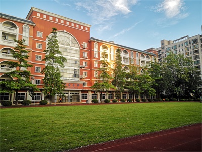 深圳中英公学剑桥国际学校招生信息及学费