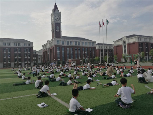 全校场大图.jpg