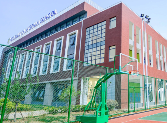青岛博格思加州学校